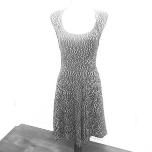 Silence + Noise Flirty Black & White Dress Size M